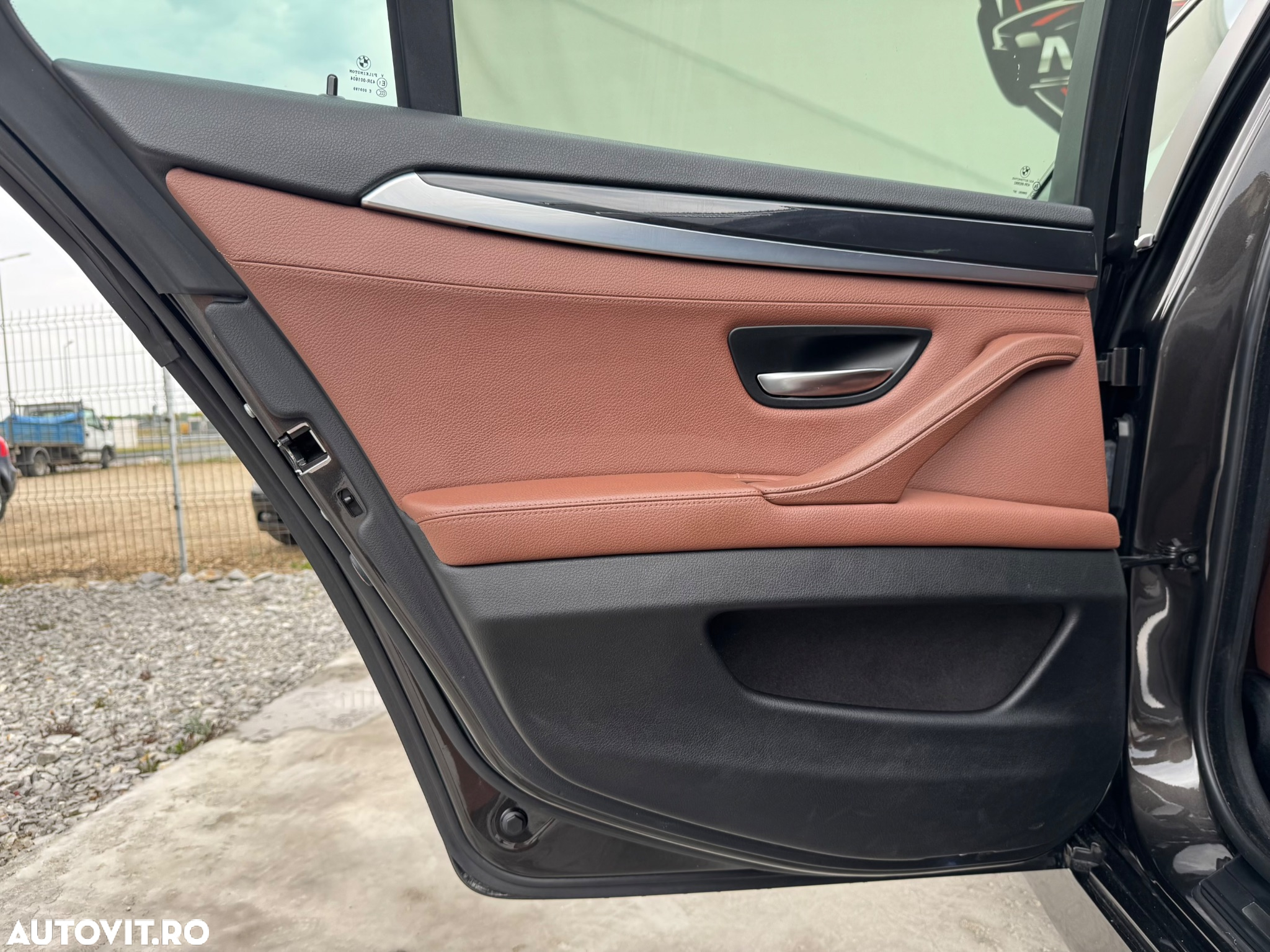BMW Seria 5 525d xDrive Touring Aut. Luxury Line - 23