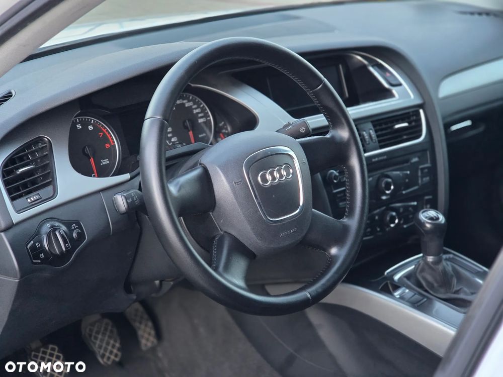 Audi A4 Limousine 1.8 TFSI Attraction - 12