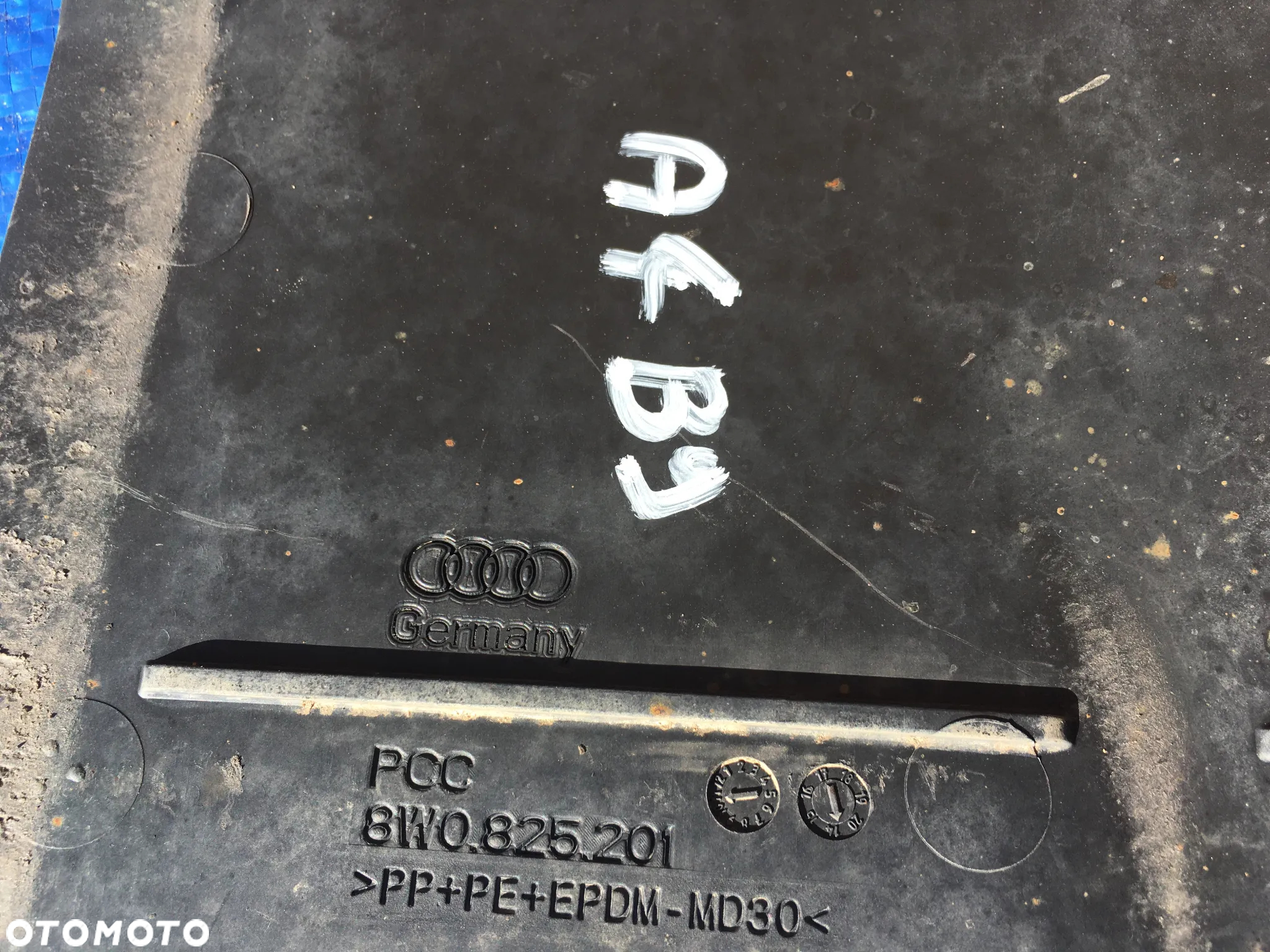 Audi A5 8W A4 B9 Osłona Podwozia Przód Prawa Lewa Nadkole 8W0825201 8W0825202 - 3