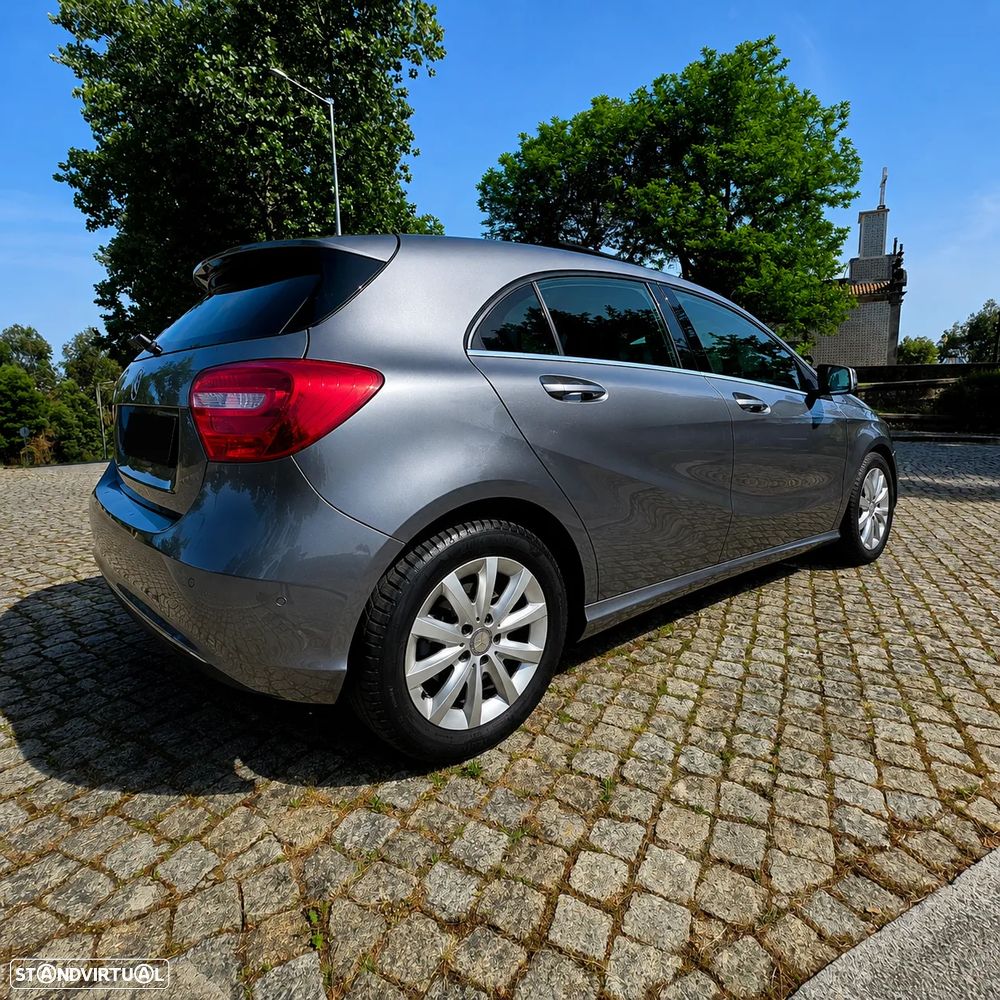 Mercedes-Benz A 200 (BlueEFFICIENCY) - 5