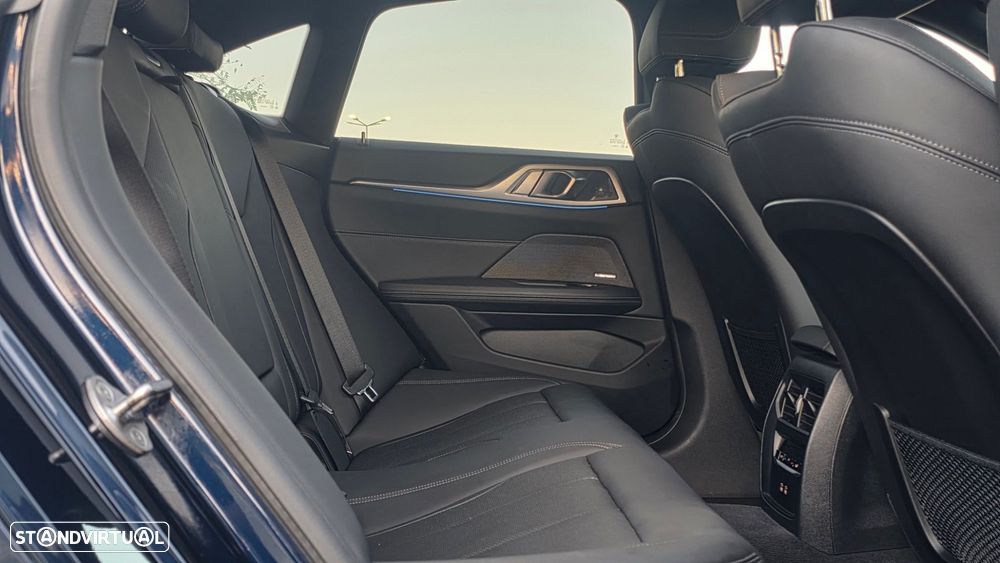 BMW i4 eDrive40 Pack Desportivo M - 18