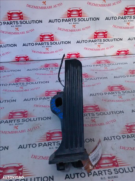 pedala acceleratie volkswagen passat b7 2.0 tdi an fabr. 2012 - 1