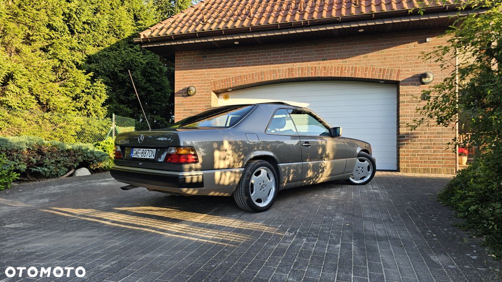 Mercedes-Benz W124 (1984-1993) - 4