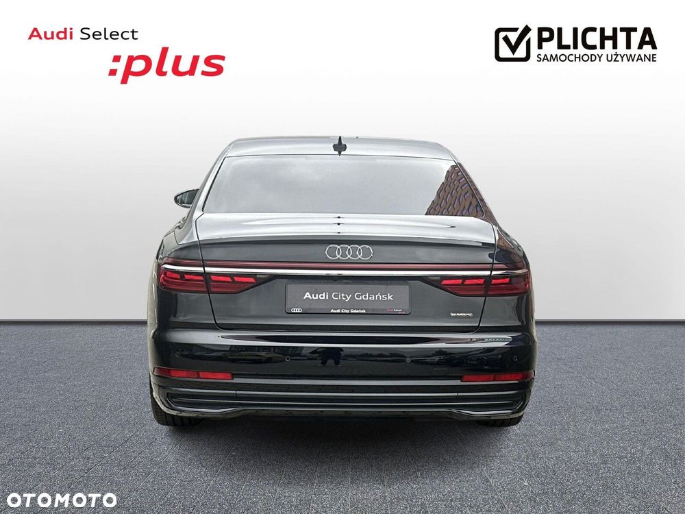Audi A8 - 4