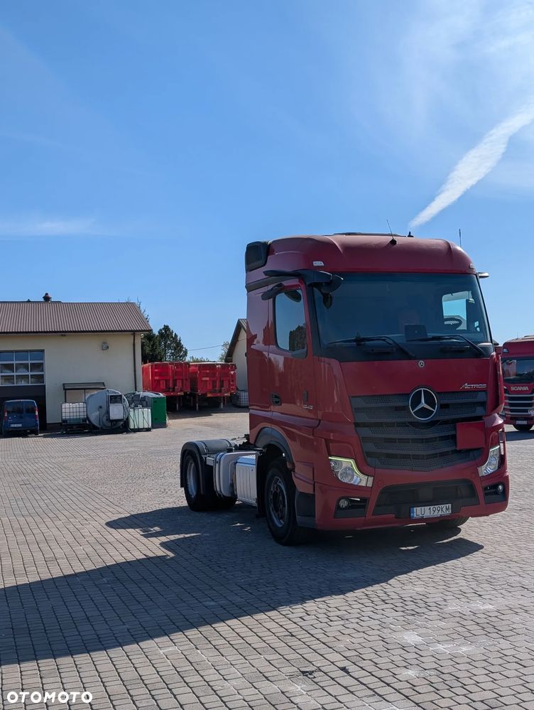 Mercedes-Benz Actros - 3