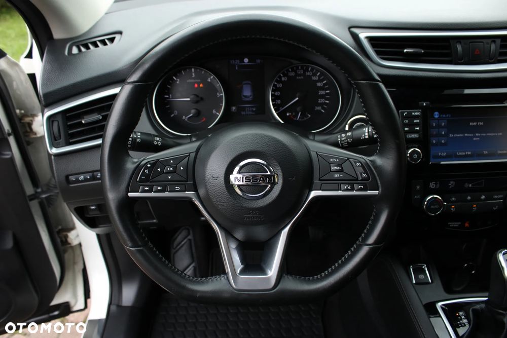 Nissan Qashqai 1.6 DCi N-Connecta Xtronic EU6 - 26