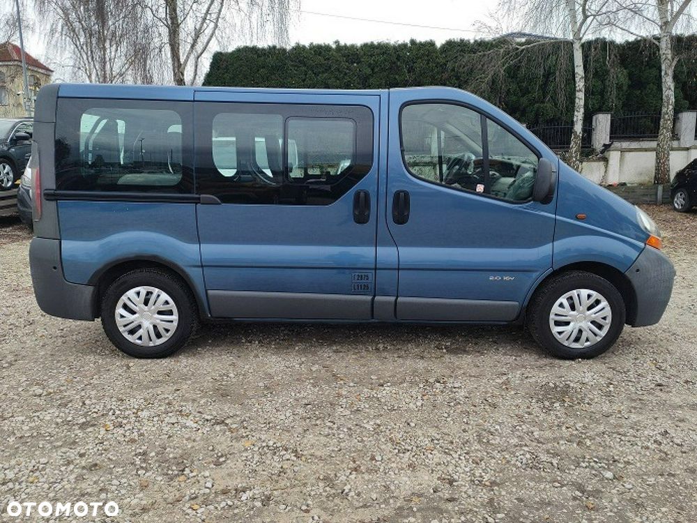Renault Trafic - 8