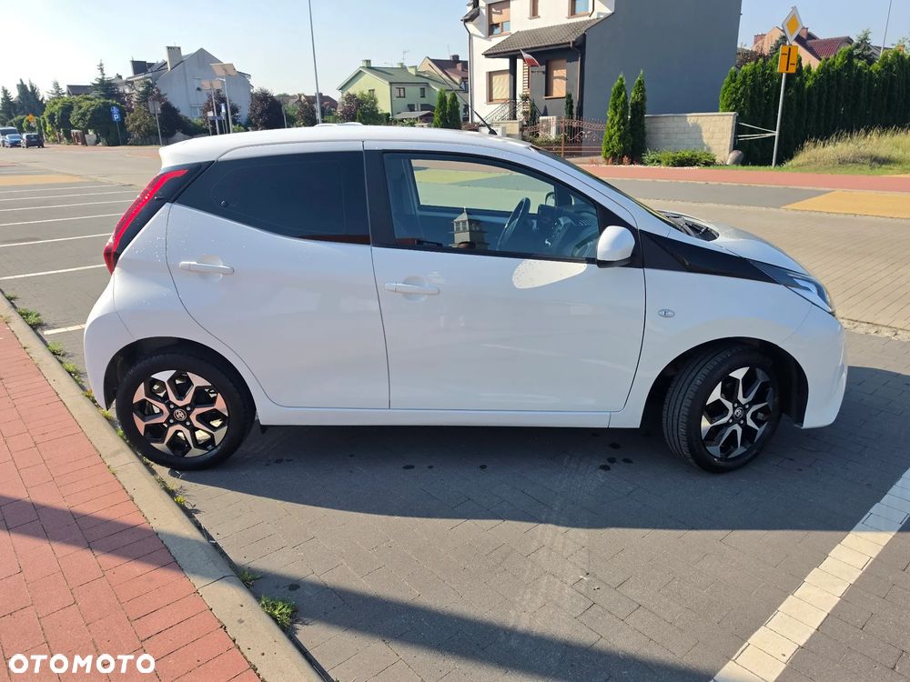 Toyota Aygo x-play - 8