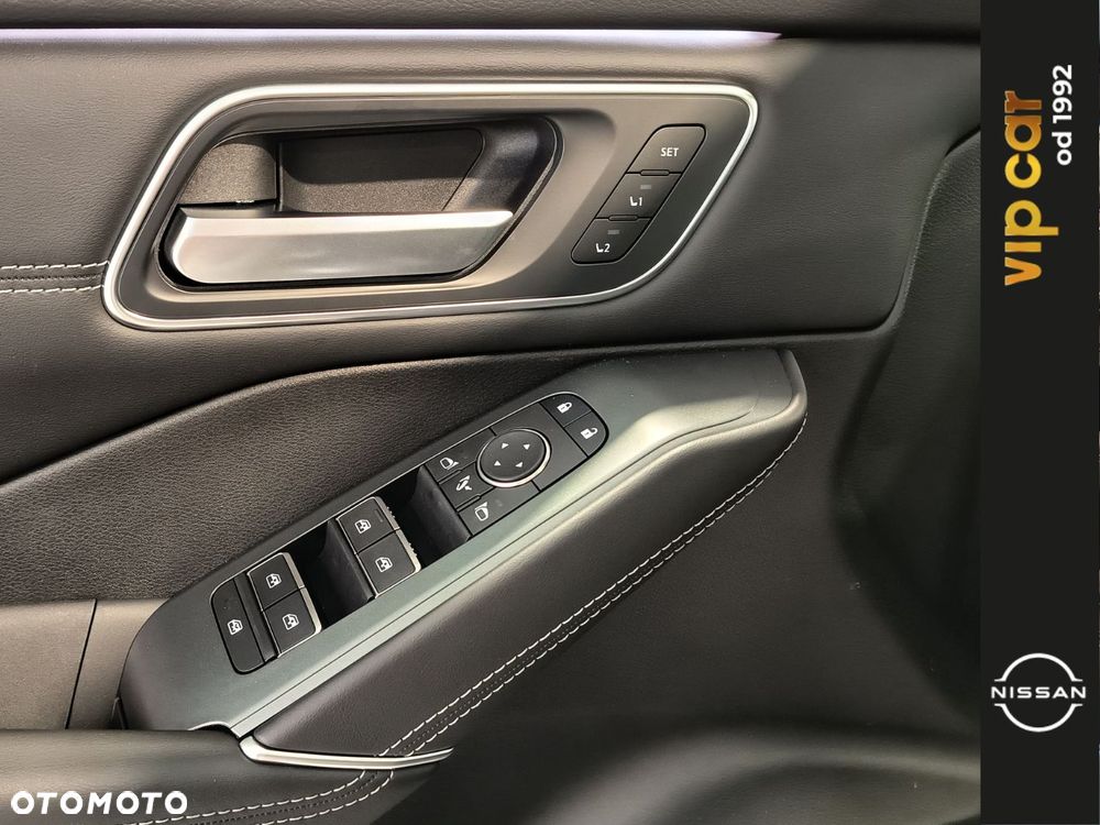 Nissan Qashqai 1.3 DIG-T MHEV 4x4 Tekna Xtronic - 11