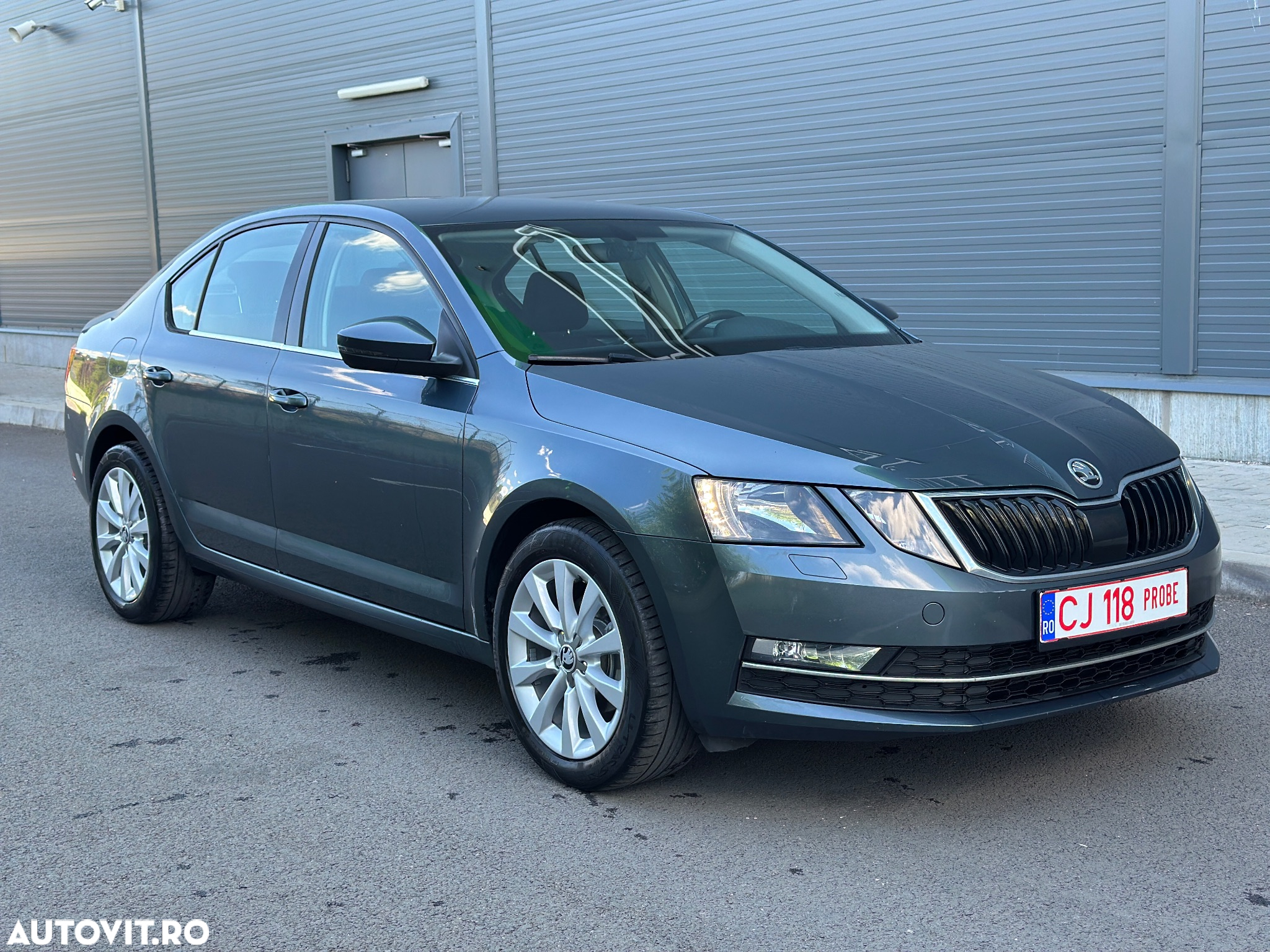 Skoda Octavia 2.0 TDI DSG Style - 20