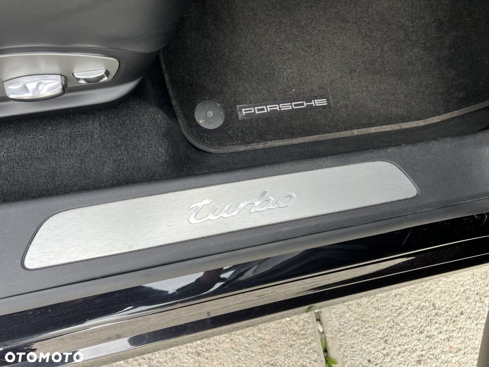 Porsche Panamera - 19