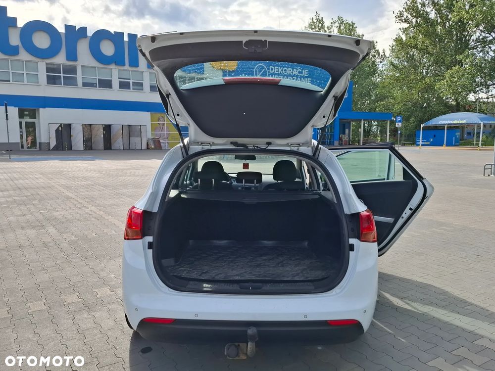 Kia Ceed 1.6 GDI L - 7