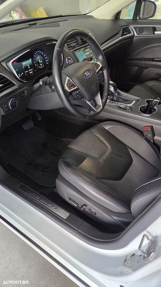 Ford Mondeo 2.0 TDCI PowerShift AWD Titanium - 20