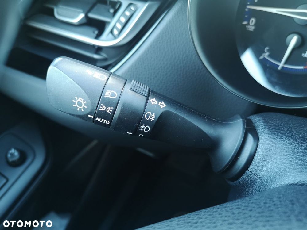 Toyota C-HR 1.2 T Premium - 24
