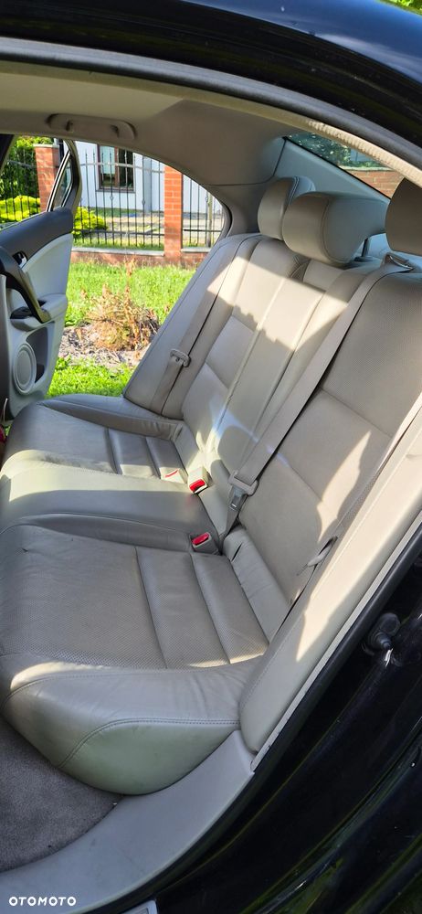 Honda Accord 2.0 Executive - 22