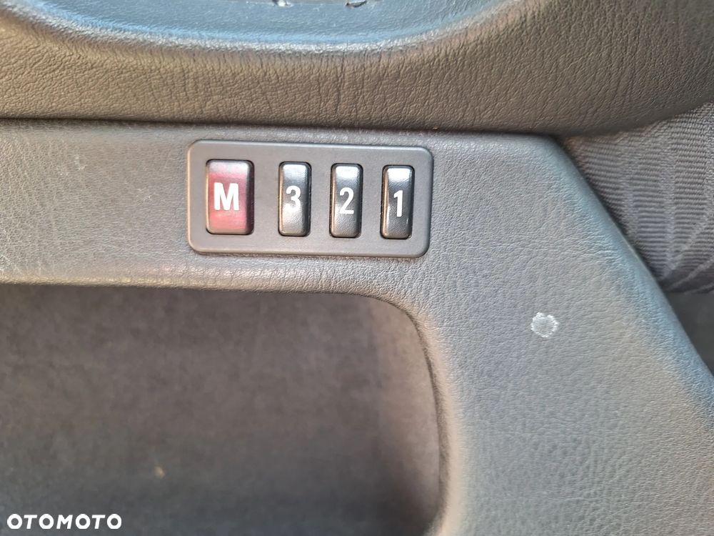 BMW Seria 5 - 12