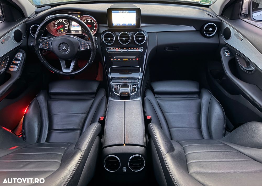 Mercedes-Benz C - 9
