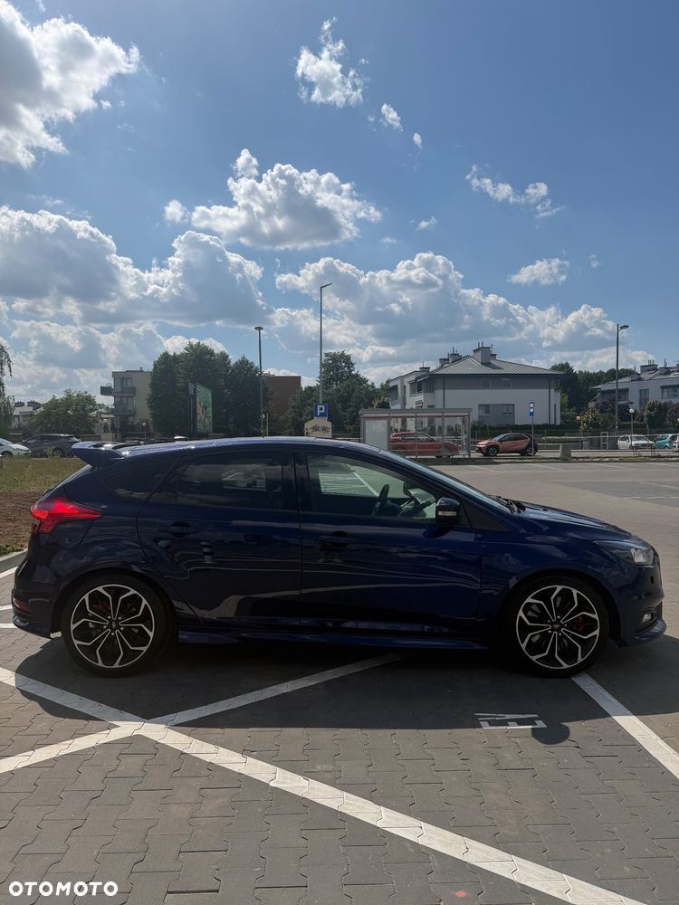 Ford Focus ST - 4