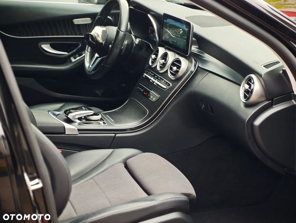 Mercedes-Benz Klasa C 220 d 9G-TRONIC Avantgarde - 10