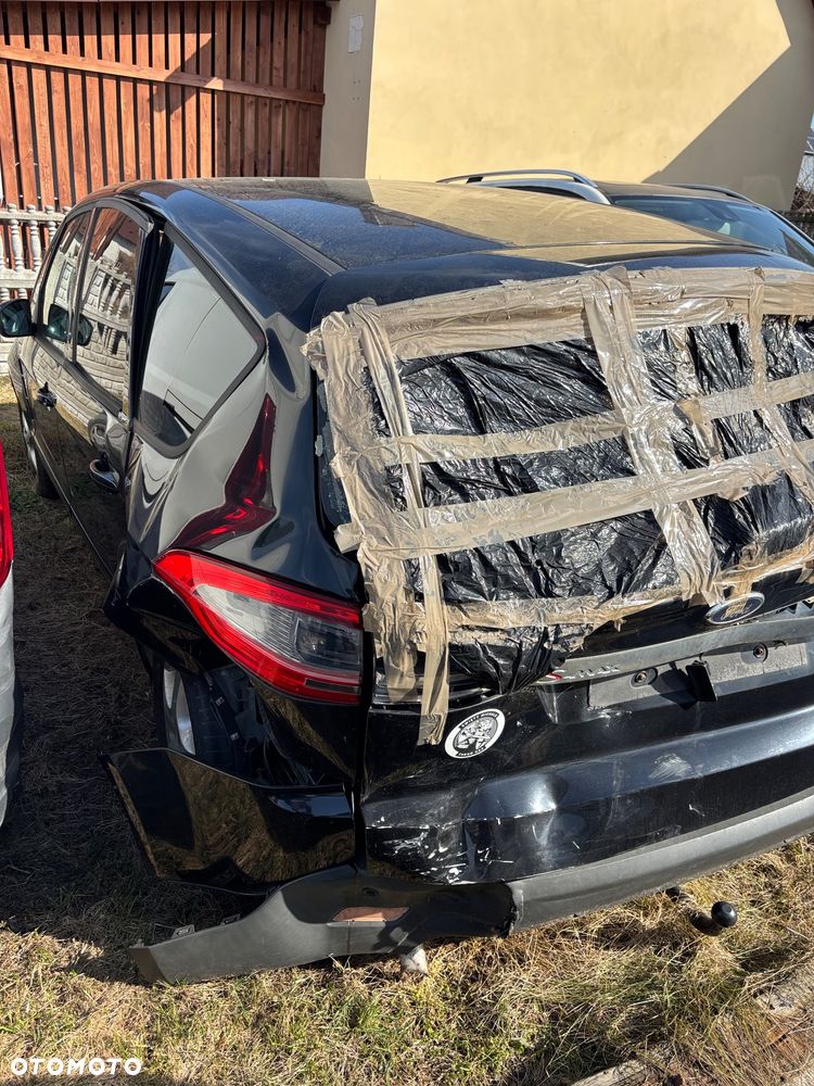 Ford S-Max - 21
