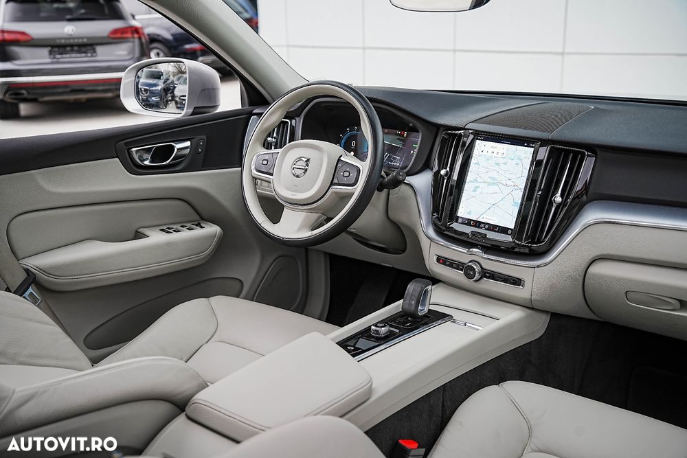 Volvo XC 60 Recharge T6 Twin Engine eAWD Inscription Expression - 8