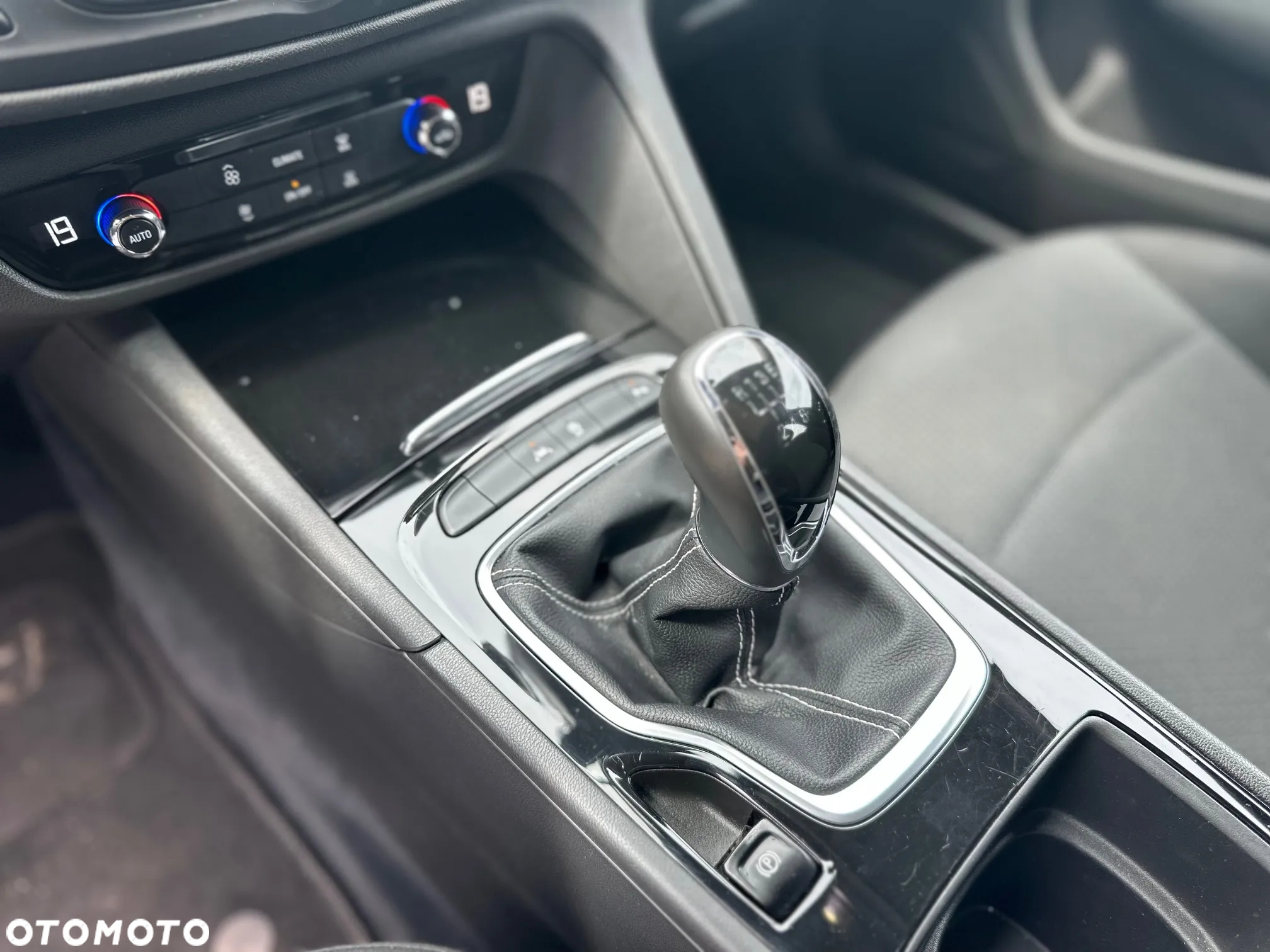Opel Insignia - 14