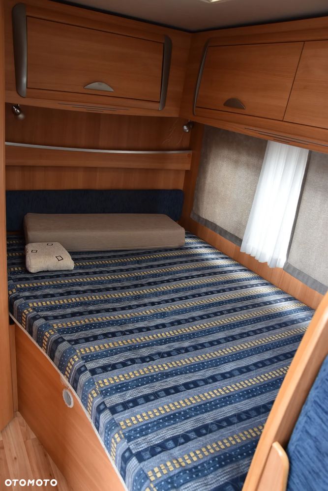 Ford Transit Challenger Genesis 32 - 19