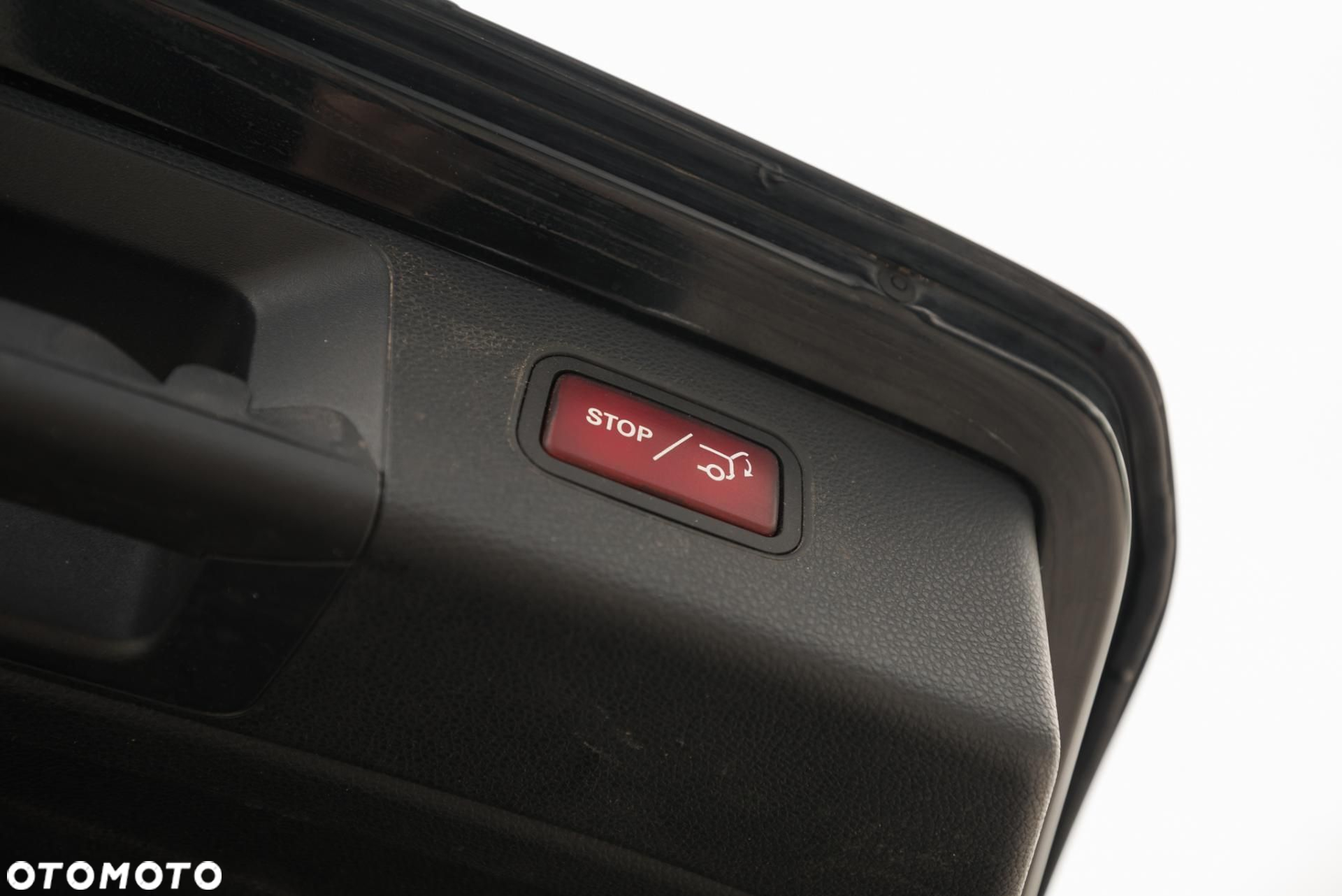 Mercedes-Benz GLK - 36