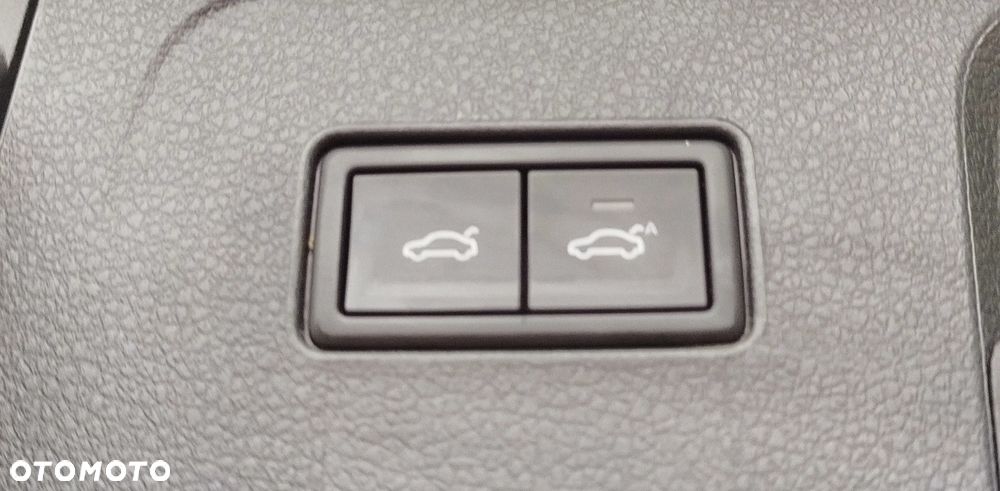 Volkswagen Passat Variant 1.5 TSI EVO Business DSG - 20