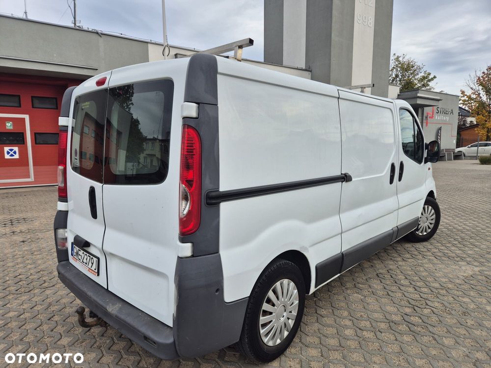 Opel vivaro - 12