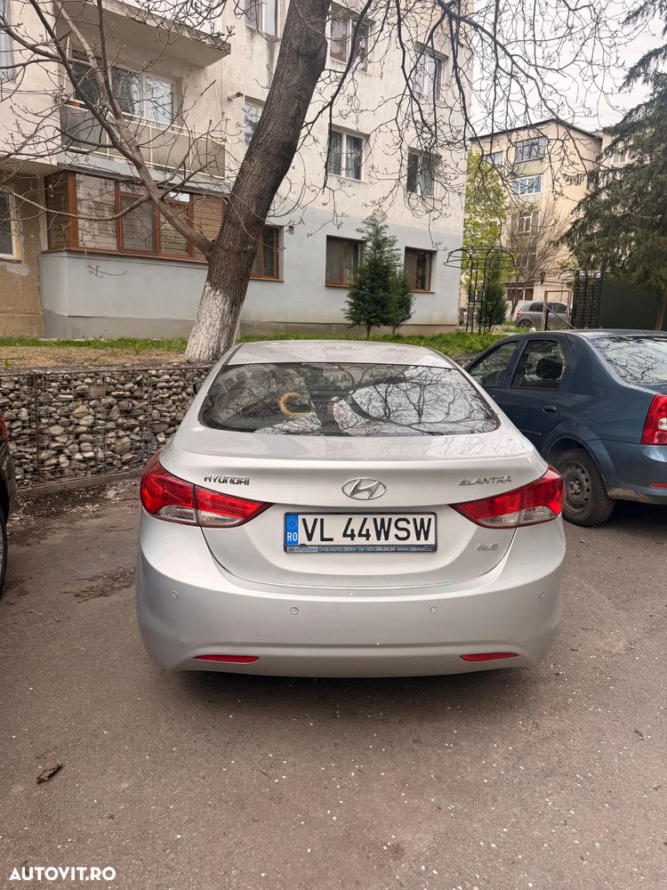 Hyundai Elantra 1.6 MPi - 2