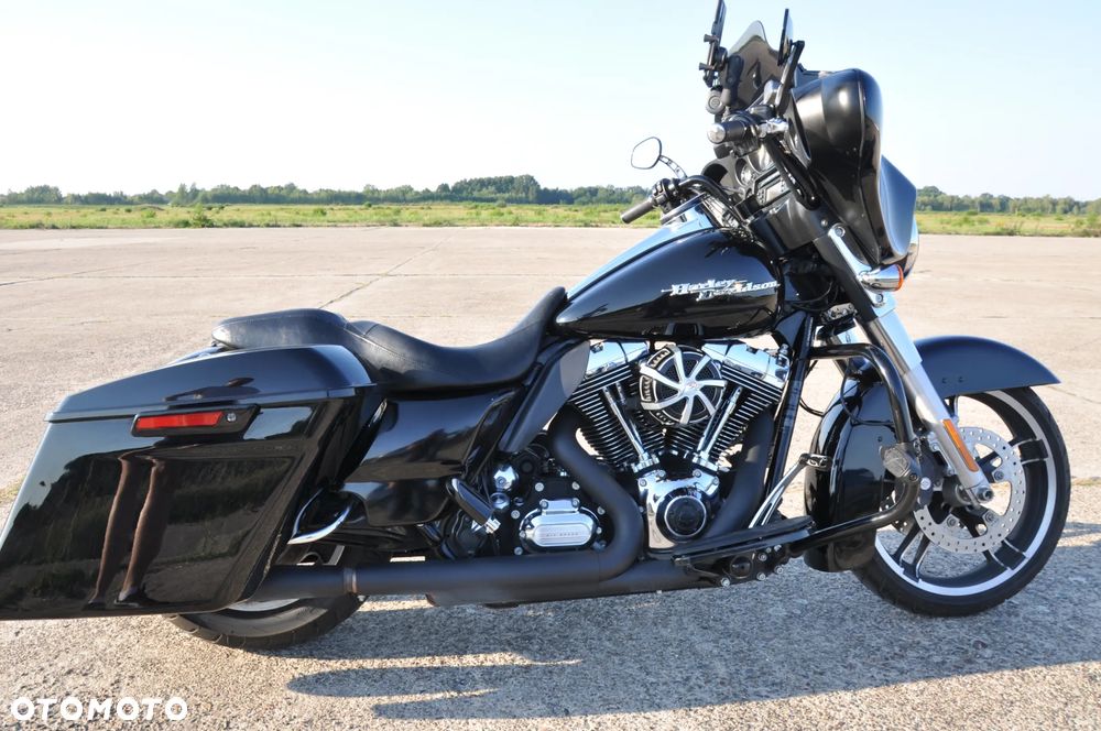 Harley-Davidson Touring Street Glide - 3