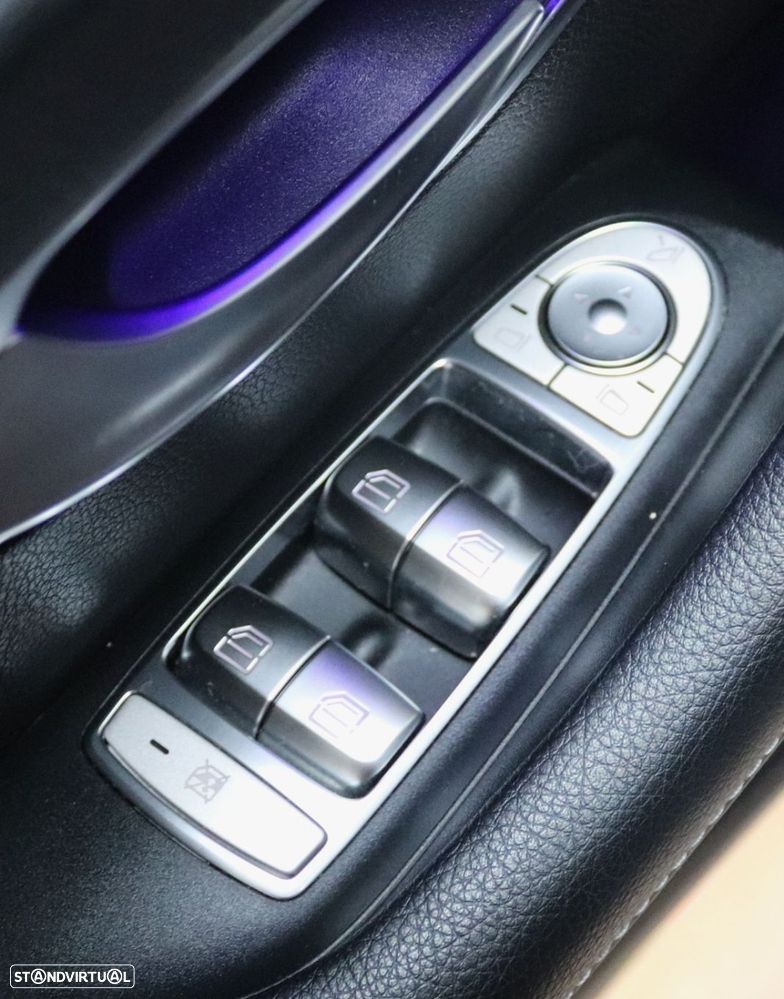 Mercedes-Benz E 220 d Exclusive - 11