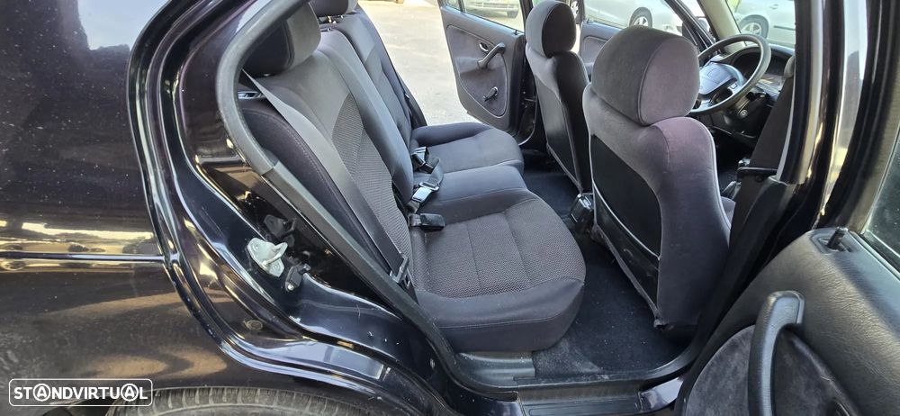 Honda Civic 1.4i S - 13