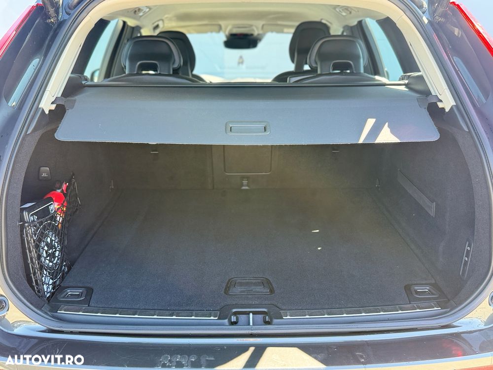 Volvo XC 60 T5 AWD Geartronic Momentum - 20