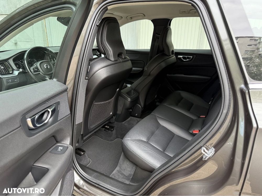 Volvo XC 60 D4 Geartronic Summum - 38