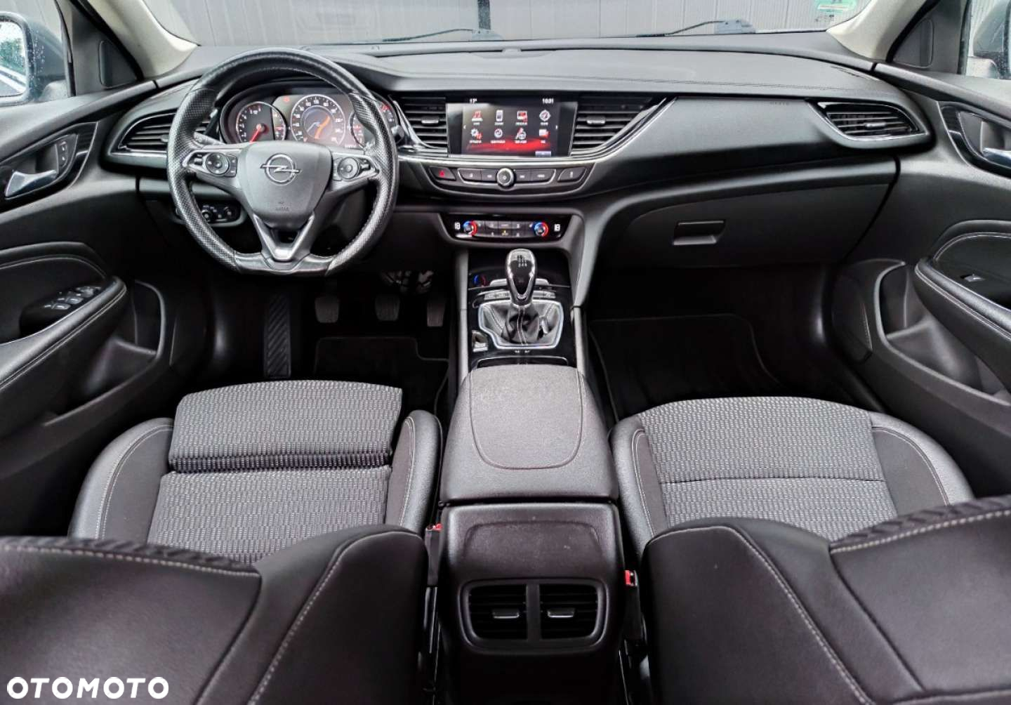 Opel Insignia Country Tourer 2.0 Diesel 4x4 Exclusive - 16