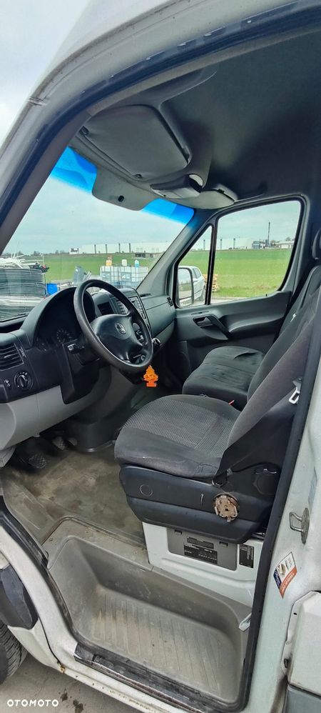 Volkswagen CRAFTER - 8