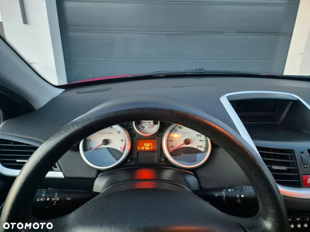 Peugeot 207 95 VTi Urban Style - 29