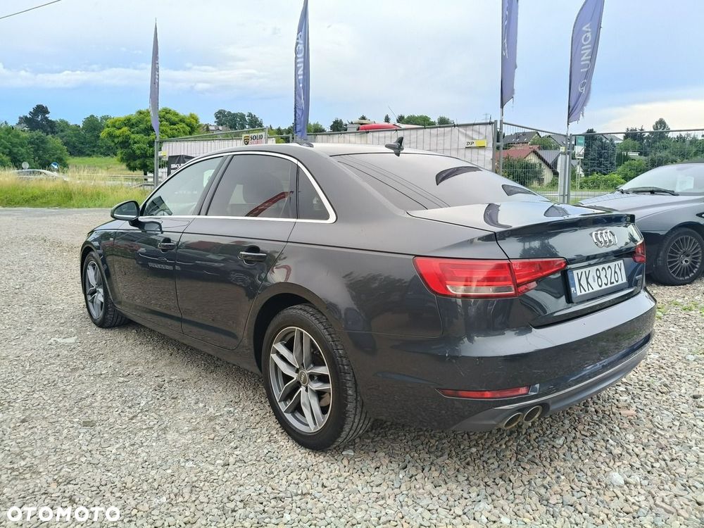 Audi A4 Limousine - 5