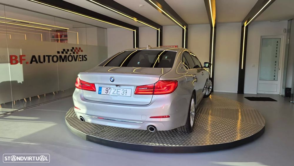 BMW 530 e iPerformance Line Luxury - 16