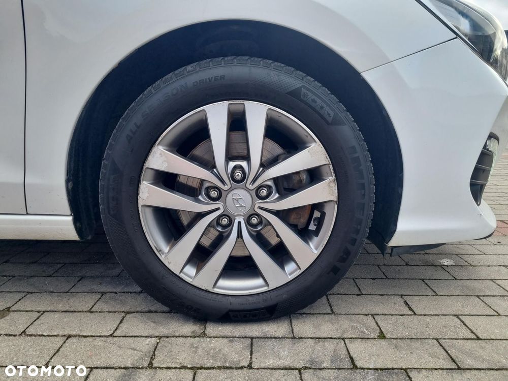 Hyundai i30 1.0 T-GDI GO - 26