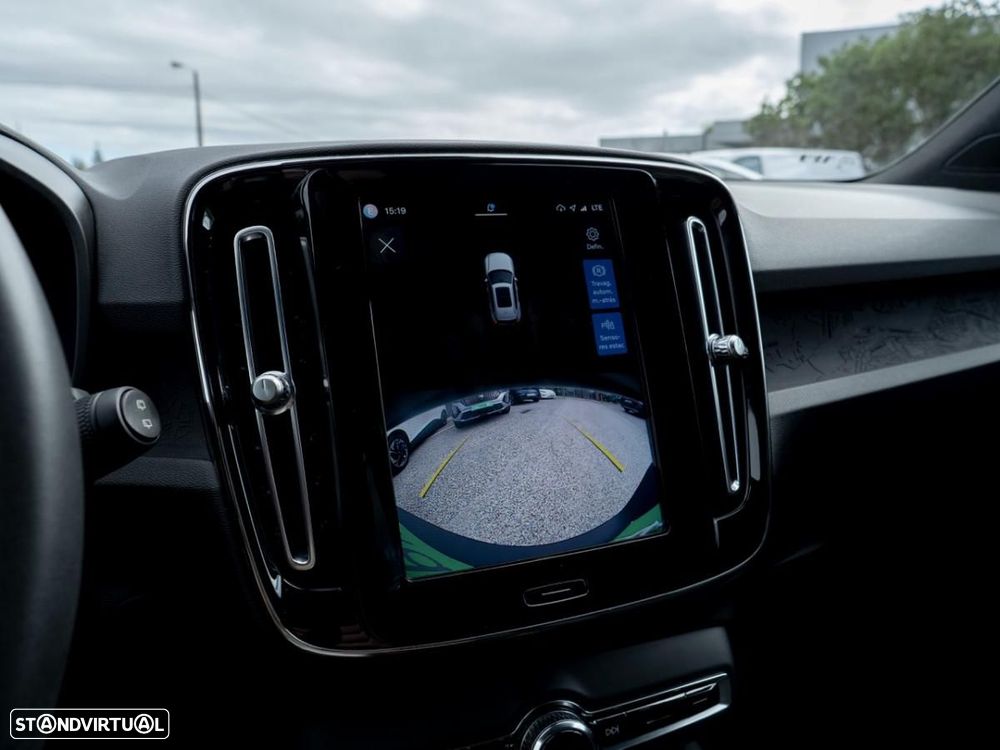 Volvo XC 40 Recharge Core - 35