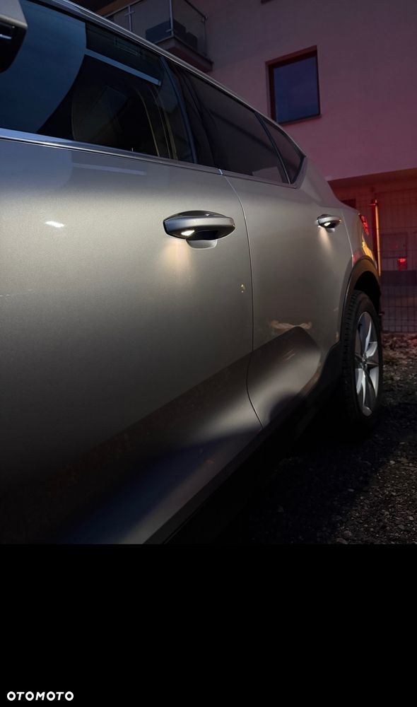 Volvo XC 40 B4 AWD Plus Bright - 30