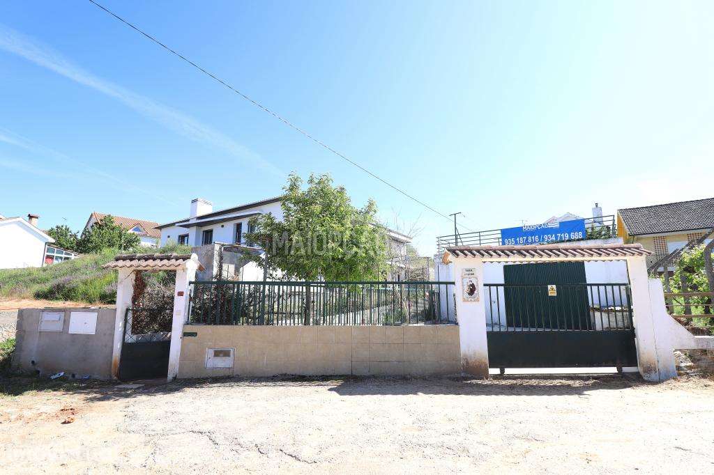 MORADIA V6 AVENIDA ABADE BAÇAL BRAGANÇA - Grande imagem: 3/15