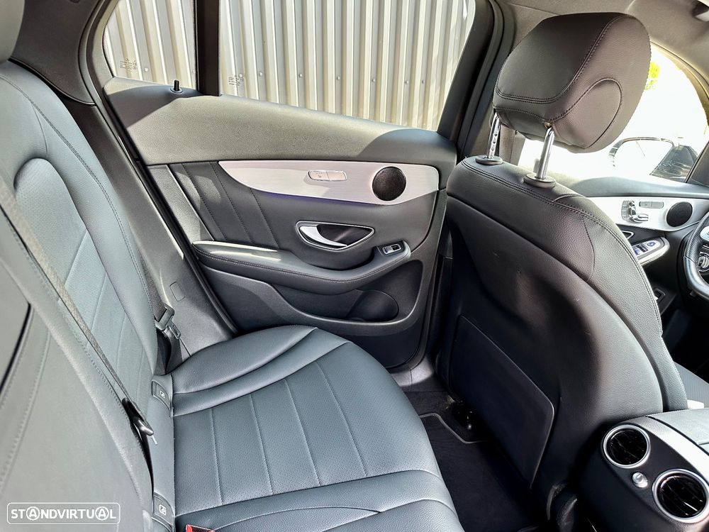 Mercedes-Benz GLC 300 de Coupé 4Matic - 48