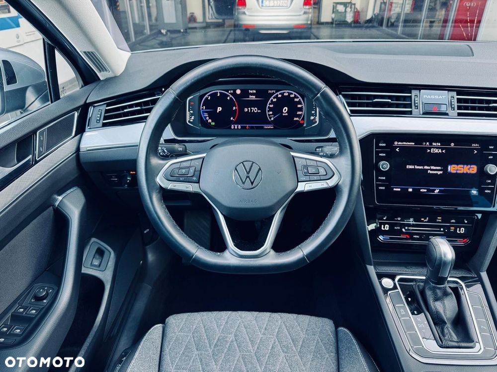 Volkswagen Passat 2.0 TDI SCR DSG Business - 24