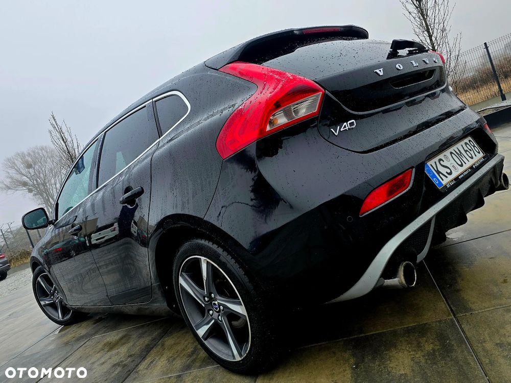 Volvo V40 D2 R Design - 15