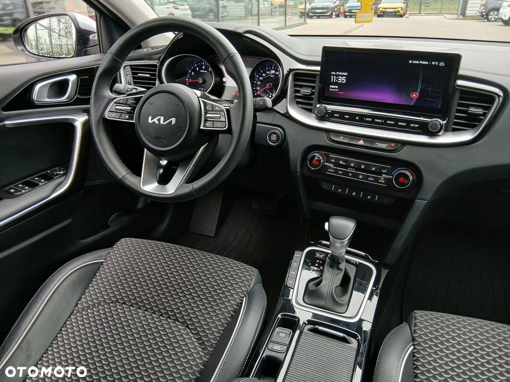 Kia Ceed - 24