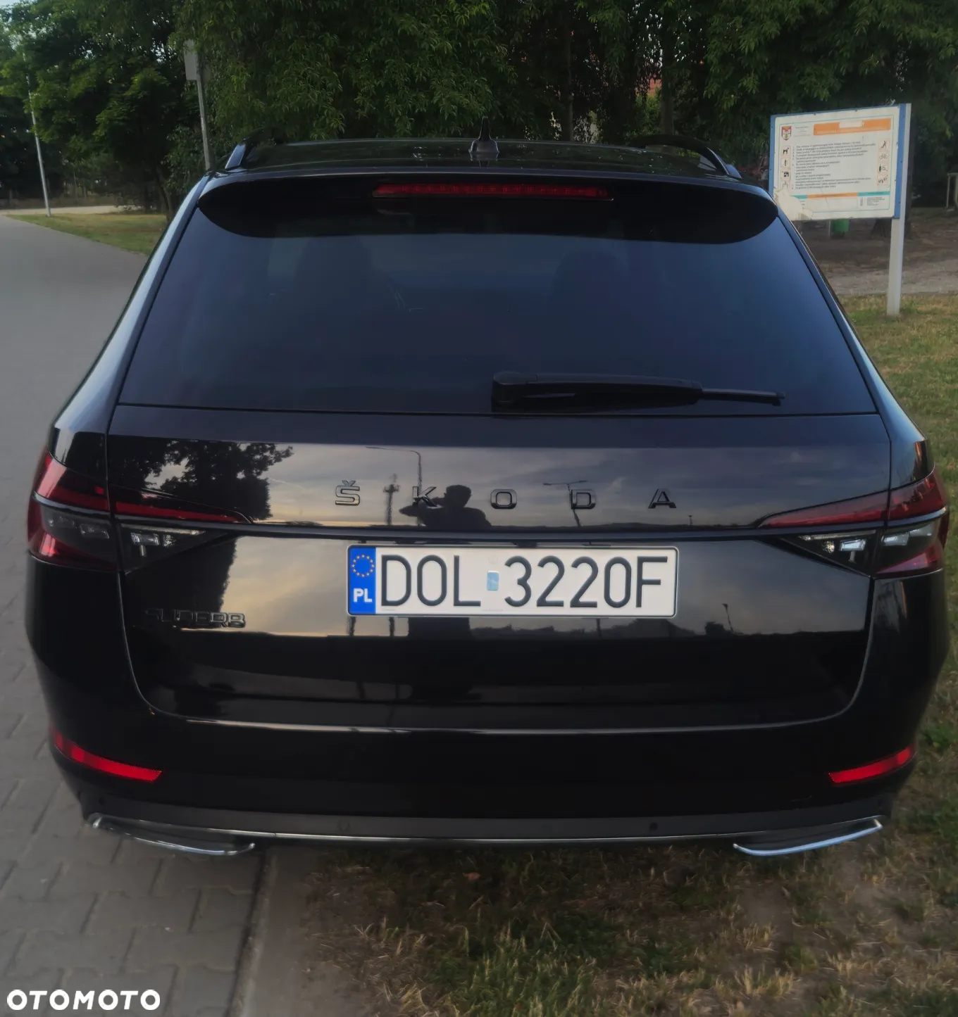 Skoda Superb 2.0 TDI DSG Sportline - 5